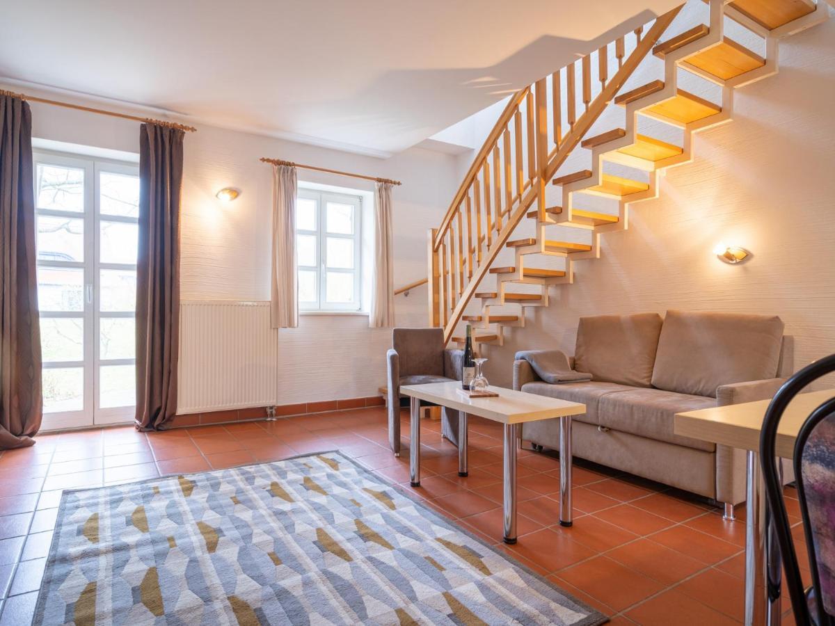 Feriendorf Rugana - Budget Appartement Mit 2 Schlafzimmern Und Terrasse A26 Dranske Esterno foto
